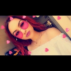 Meet your Posher, Mikayla